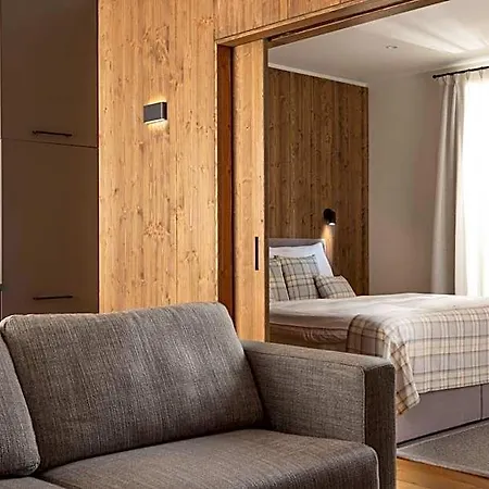 Aldrov Hotel 4*