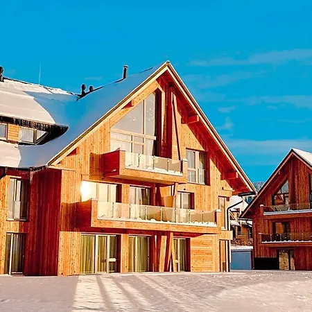 Aldrov Hotel 4*